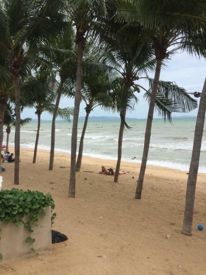 Escobar Guesthouse Jomtien pláž Exteriér fotografie
